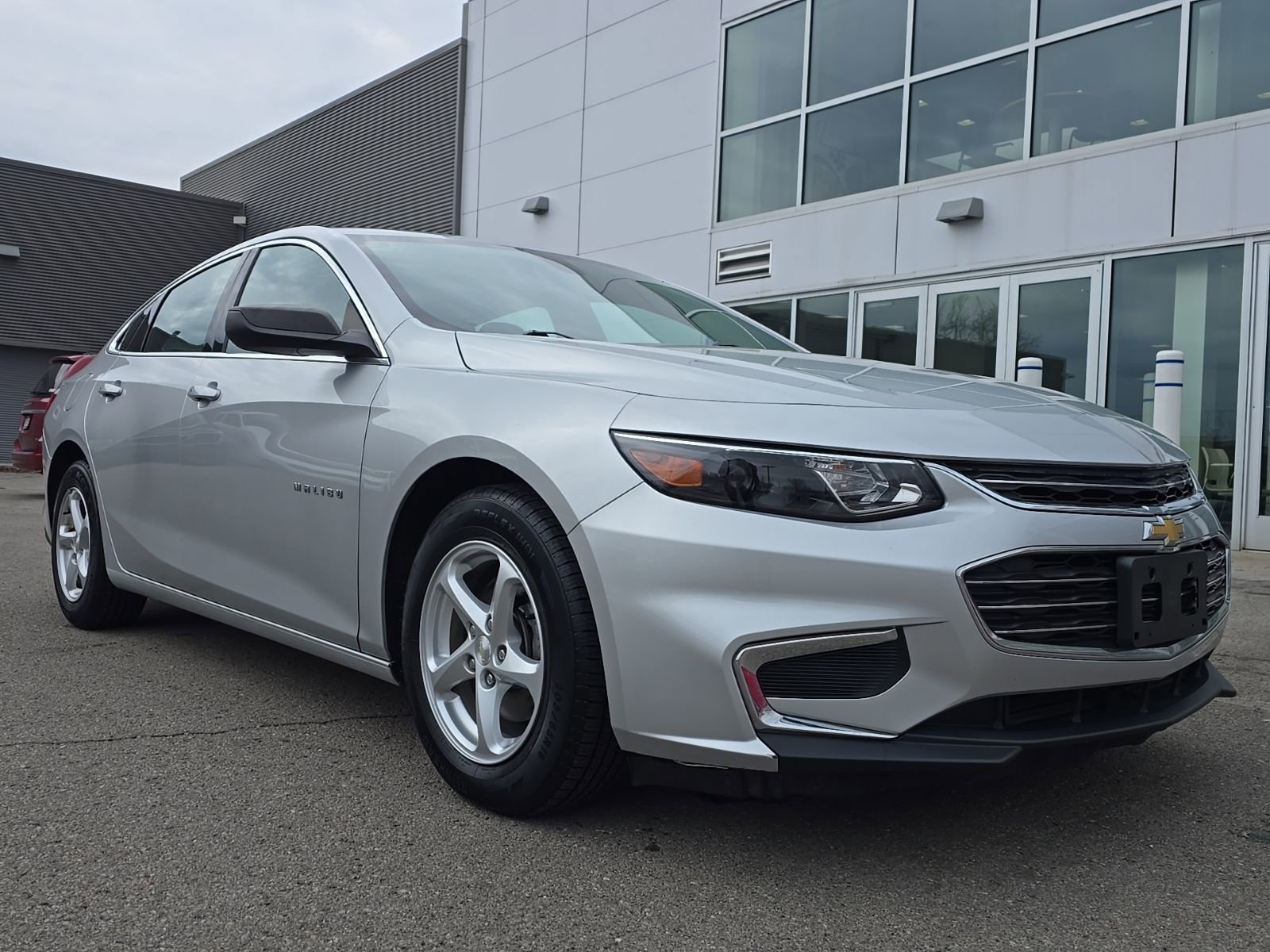 Used 2017 Chevrolet Malibu LS image 30