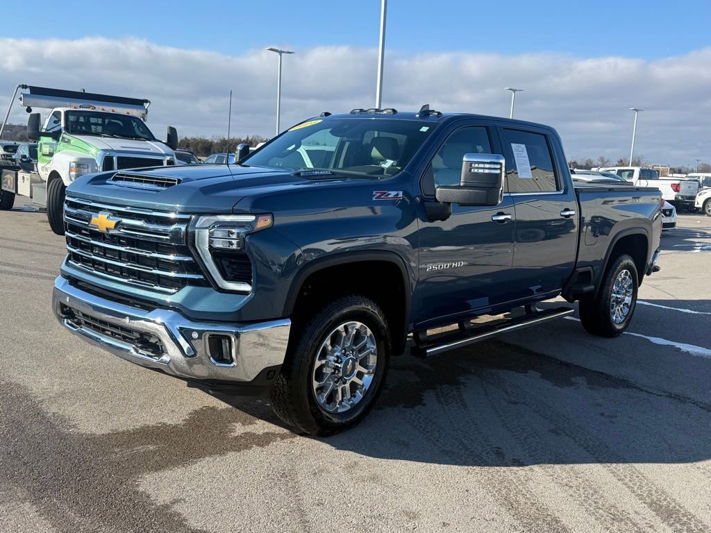 Used 2024 Chevrolet Silverado 2500 LTZ w/ LTZ Plus Package image 40