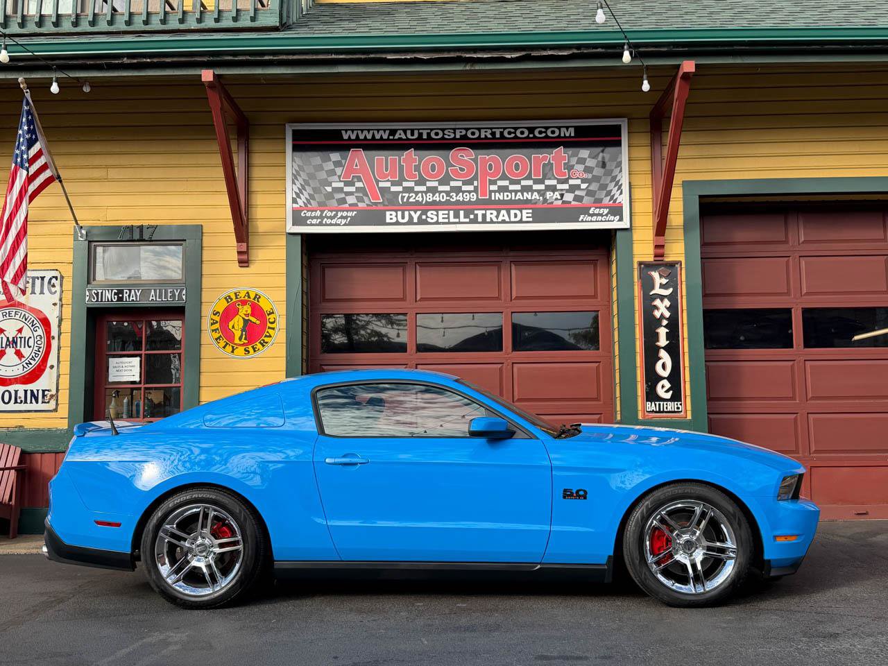 Used 2011 Ford Mustang GT Premium w/ 401A Rapid Spec Order Code RWD image 5