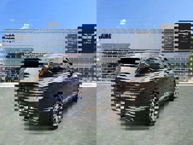 Used 2023 Genesis GV80 3.5T w/ Winter Weather Package image 4