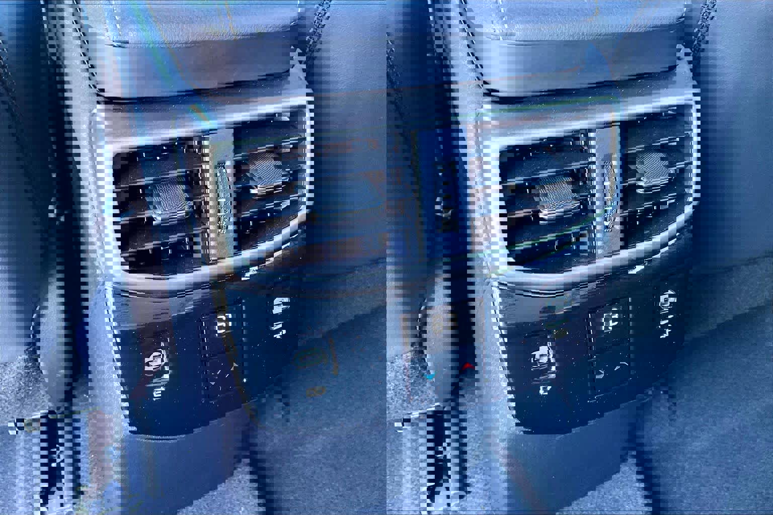 Used 2025 Lexus RX 350 Premium w/ Convenience Package image 32