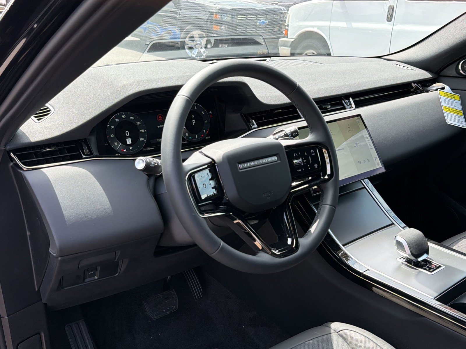 New 2026 Land Rover Range Rover Evoque S AWD/4WD image 4
