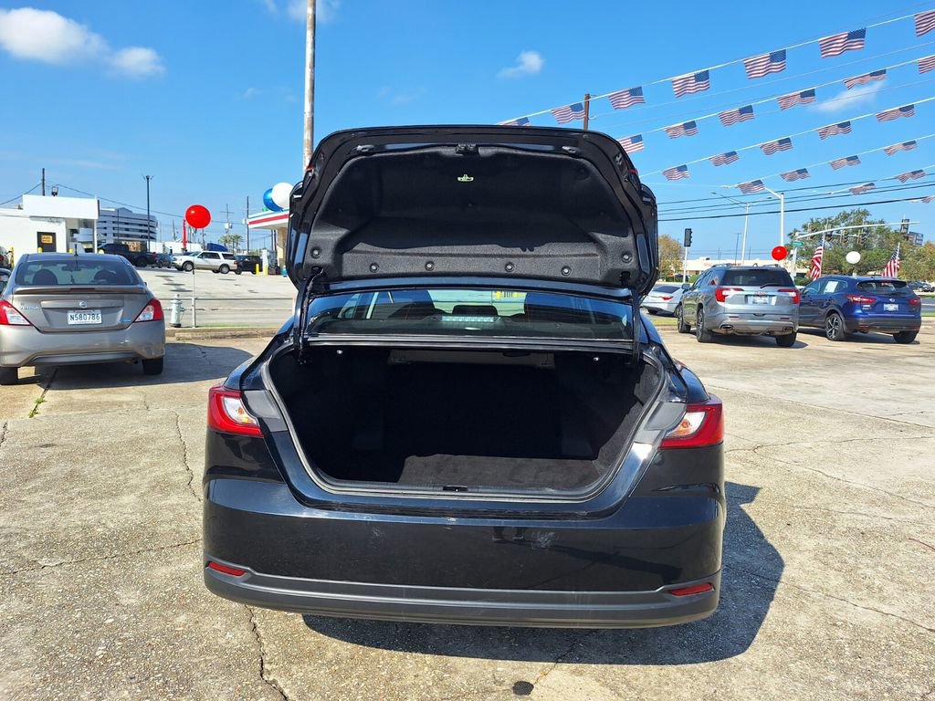 Used 2025 Toyota Camry SE image 26