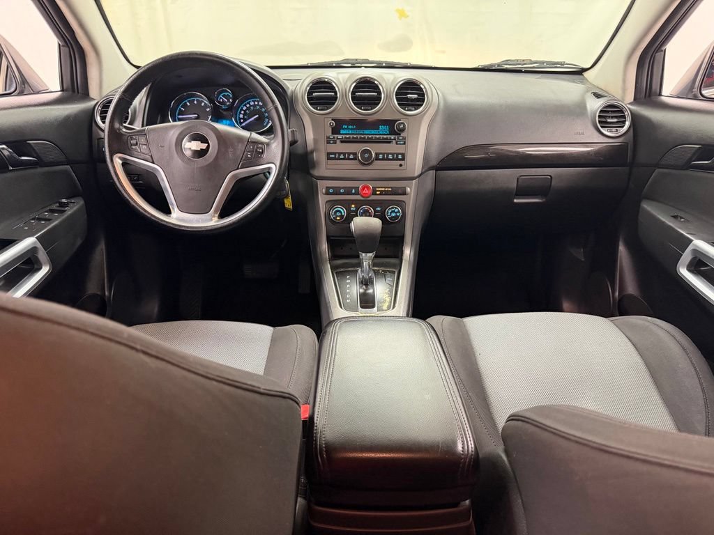 Used 2014 Chevrolet Captiva Sport LT FWD image 28