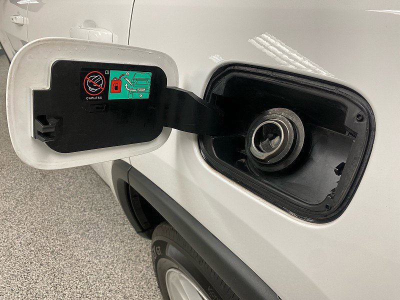 Used 2016 Jeep Grand Cherokee Laredo w/ Quick Order Package 23E image 13