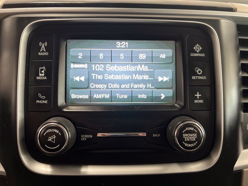 Used 2018 RAM 1500 Classic SLT AWD/4WD image 23