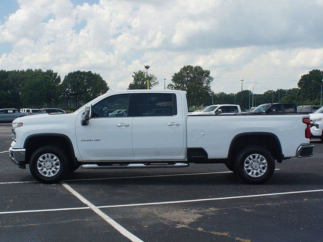 New 2025 Chevrolet Silverado 3500 LTZ w/ LTZ Convenience Package RWD image 3