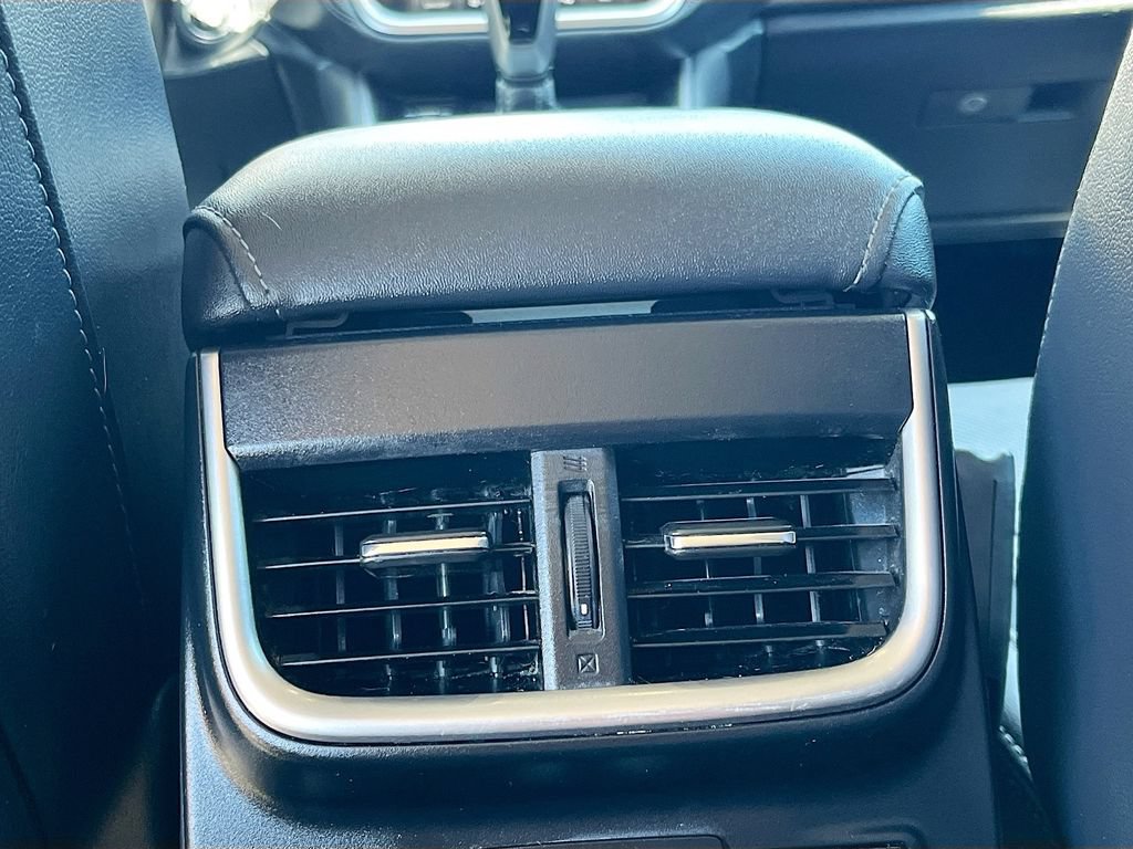 Used 2025 Subaru Outback Limited AWD/4WD image 27