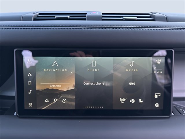 Used 2024 Land Rover Defender 110 S image 18