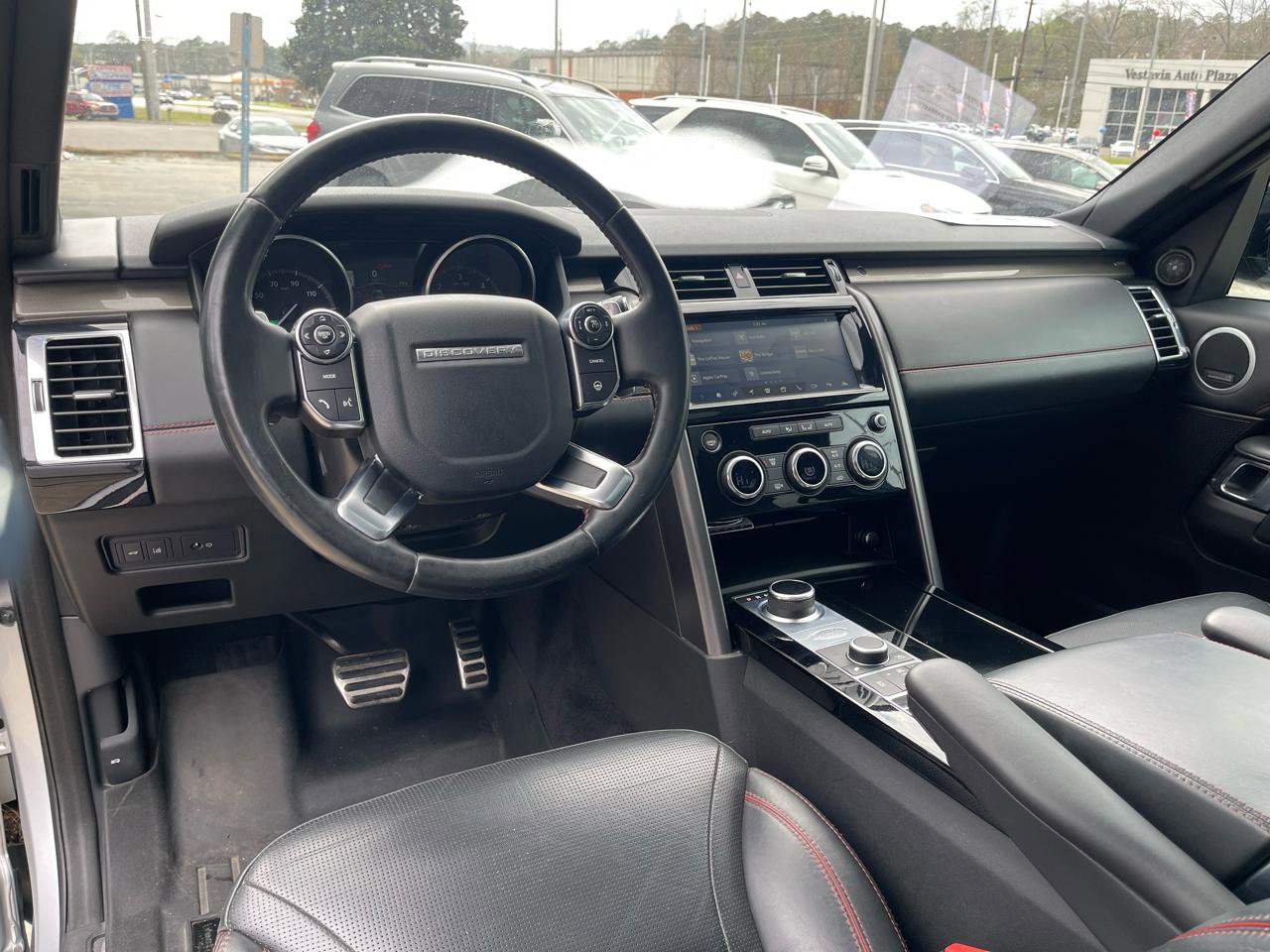 Used 2017 Land Rover Discovery HSE Luxury AWD/4WD image 8