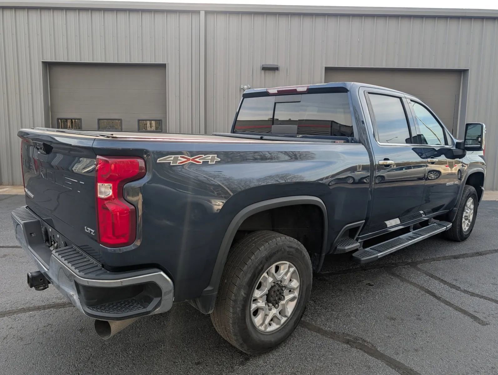 Used 2022 Chevrolet Silverado 2500 LTZ w/ LTZ Convenience Package image 4