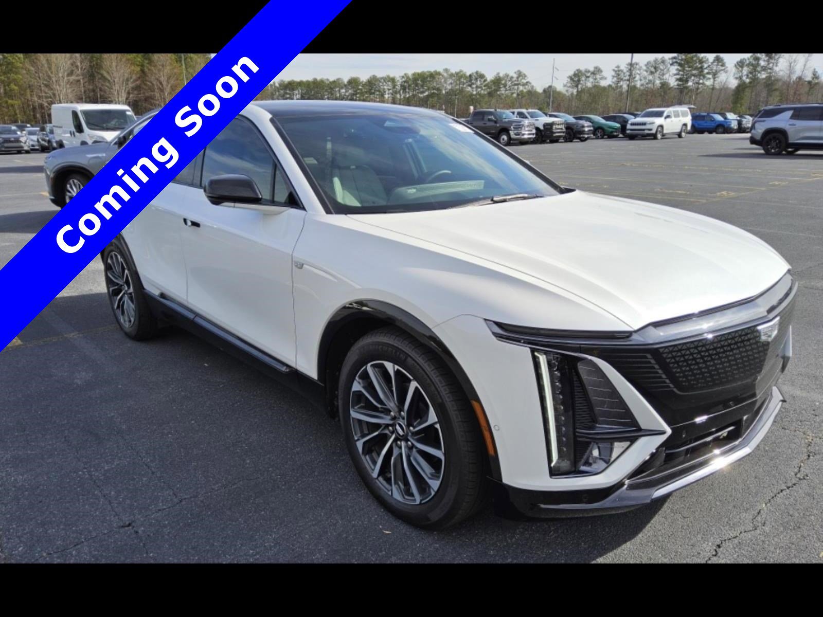 Used 2024 Cadillac Lyriq Sport RWD image 9