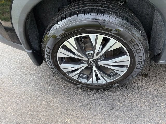 Used 2023 Nissan Rogue SV FWD image 39