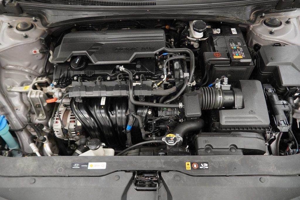 Used 2024 Hyundai Elantra Limited image 52