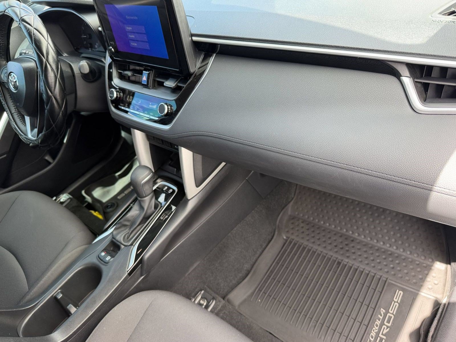 Certified 2025 Toyota Corolla Cross LE FWD image 35