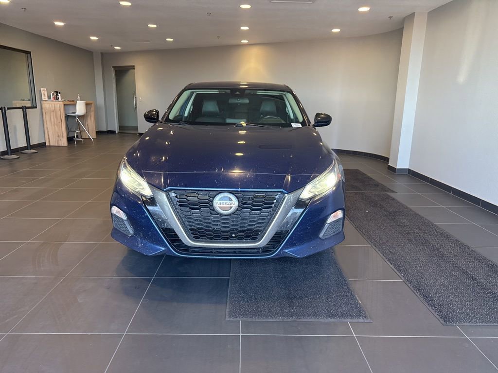 Used 2021 Nissan Altima 2.5 SR image 2