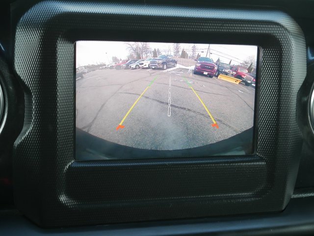 Used 2021 Jeep Wrangler Unlimited Sahara image 19