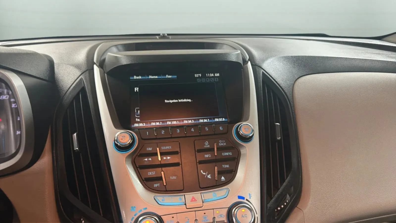 Used 2015 Chevrolet Equinox LTZ AWD/4WD image 14