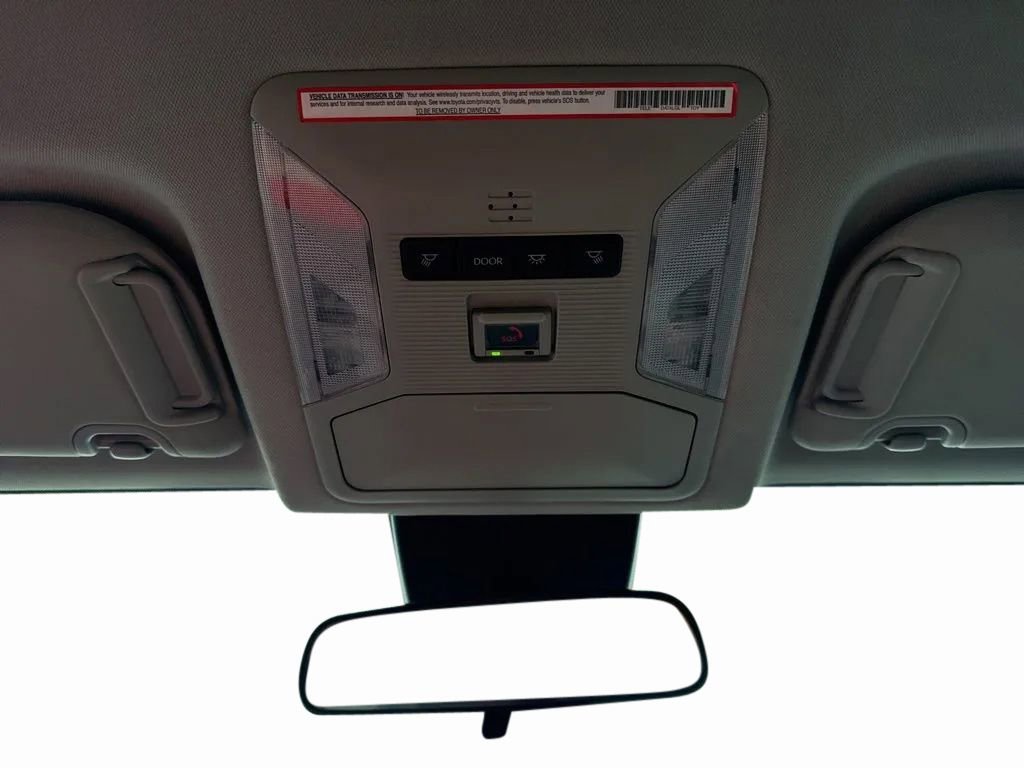 Used 2022 Toyota RAV4 XLE FWD image 27