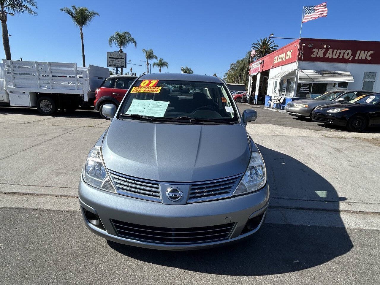 Used 2007 Nissan Versa 1.8 S w/ PWR Pkg FWD image 2