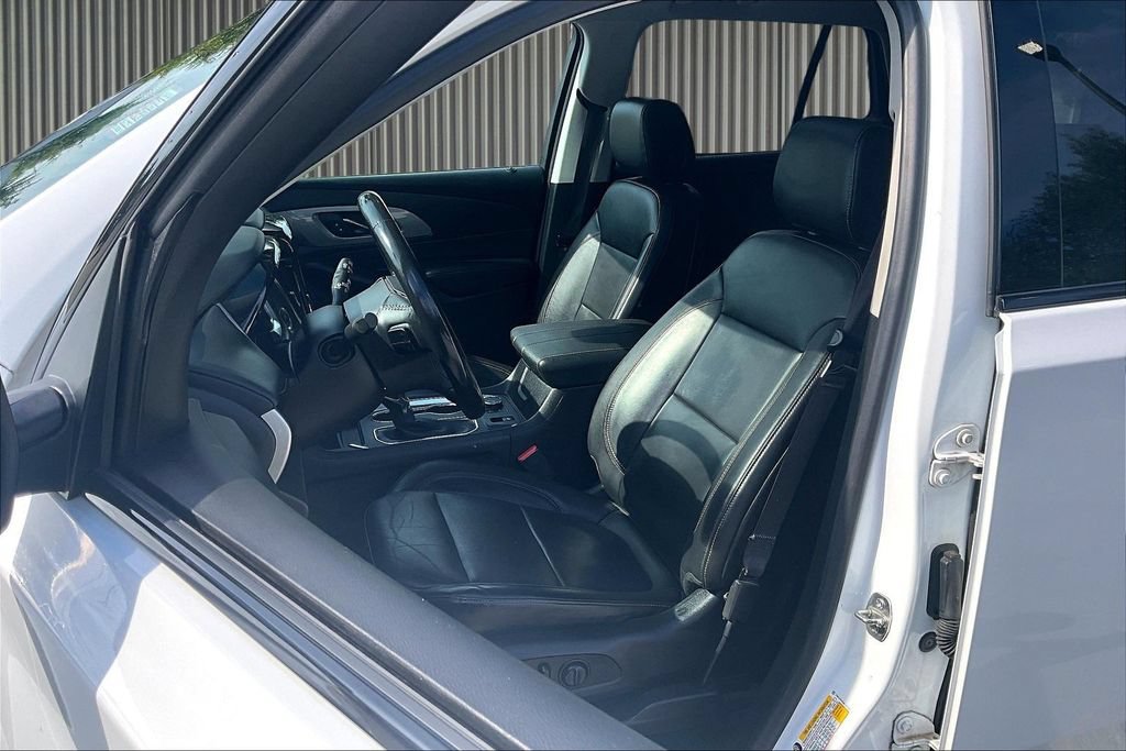 Used 2021 Chevrolet Traverse RS AWD/4WD image 26