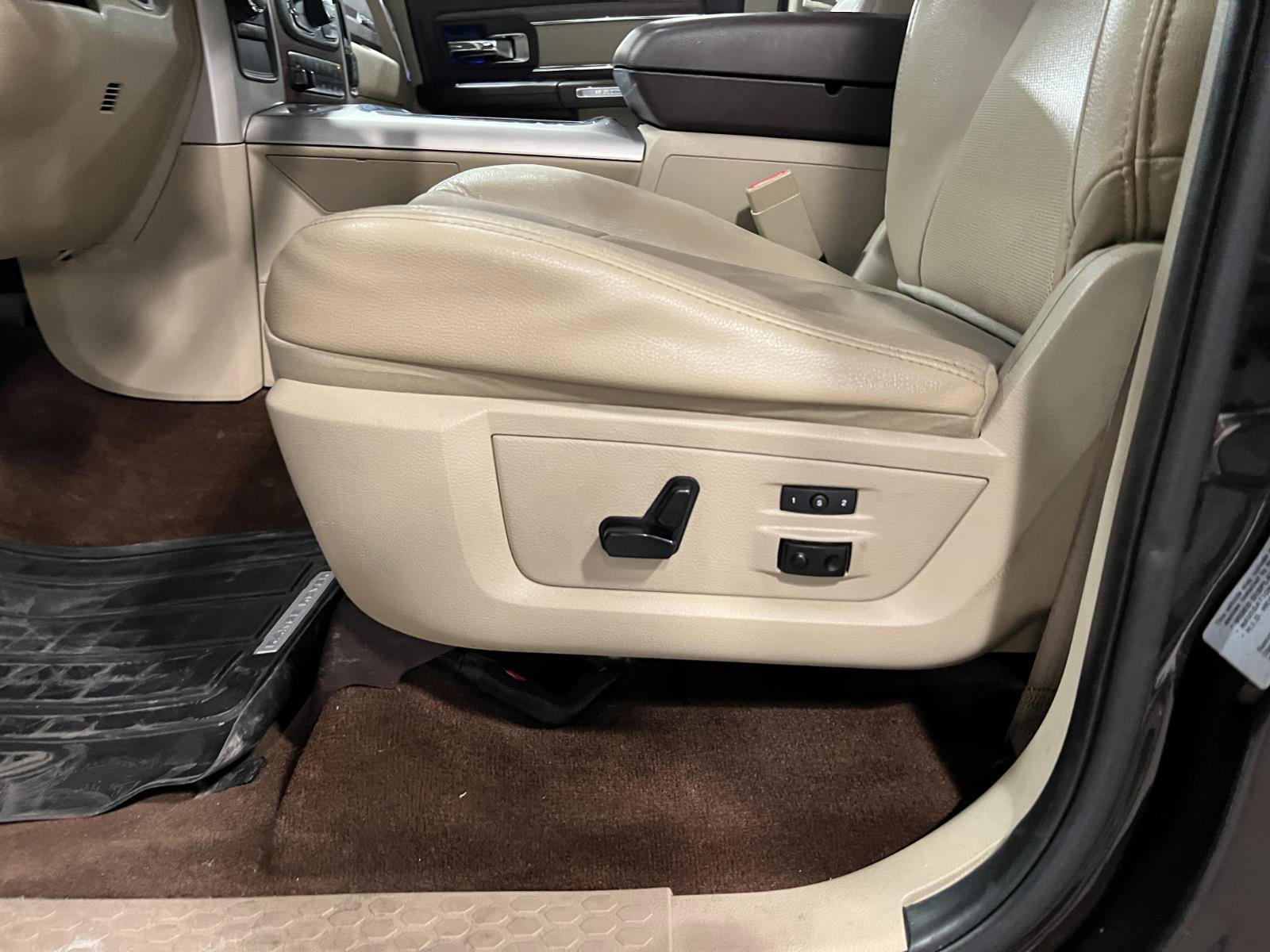 Used 2017 RAM 2500 Laramie image 23