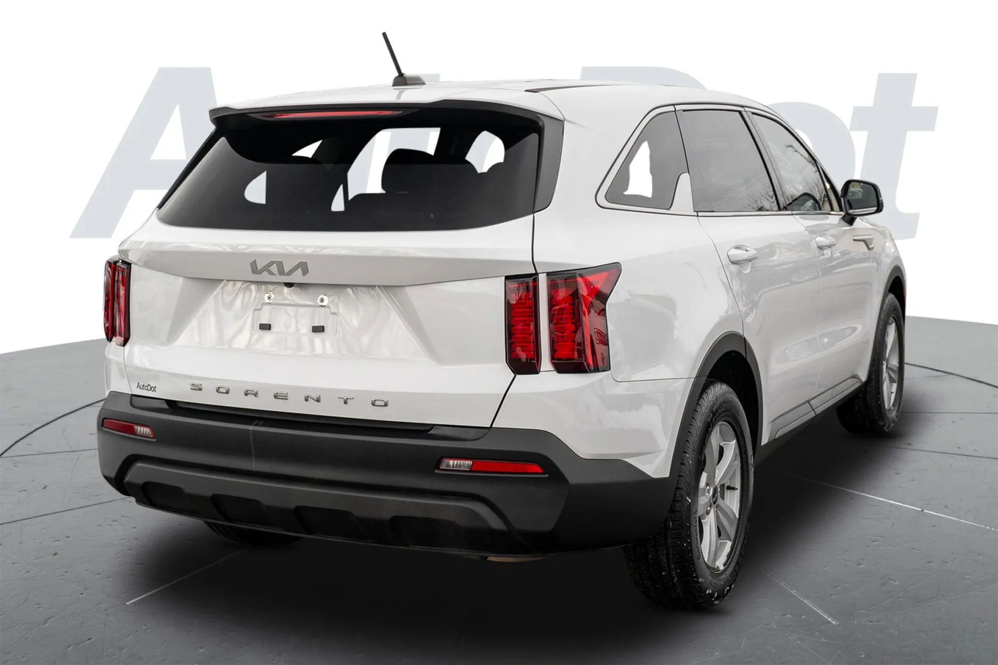 Used 2022 Kia Sorento LX image 3