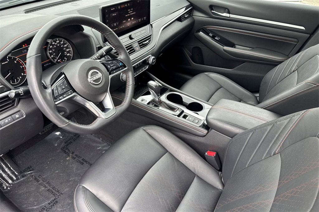 Certified 2023 Nissan Altima 2.0 SR image 11