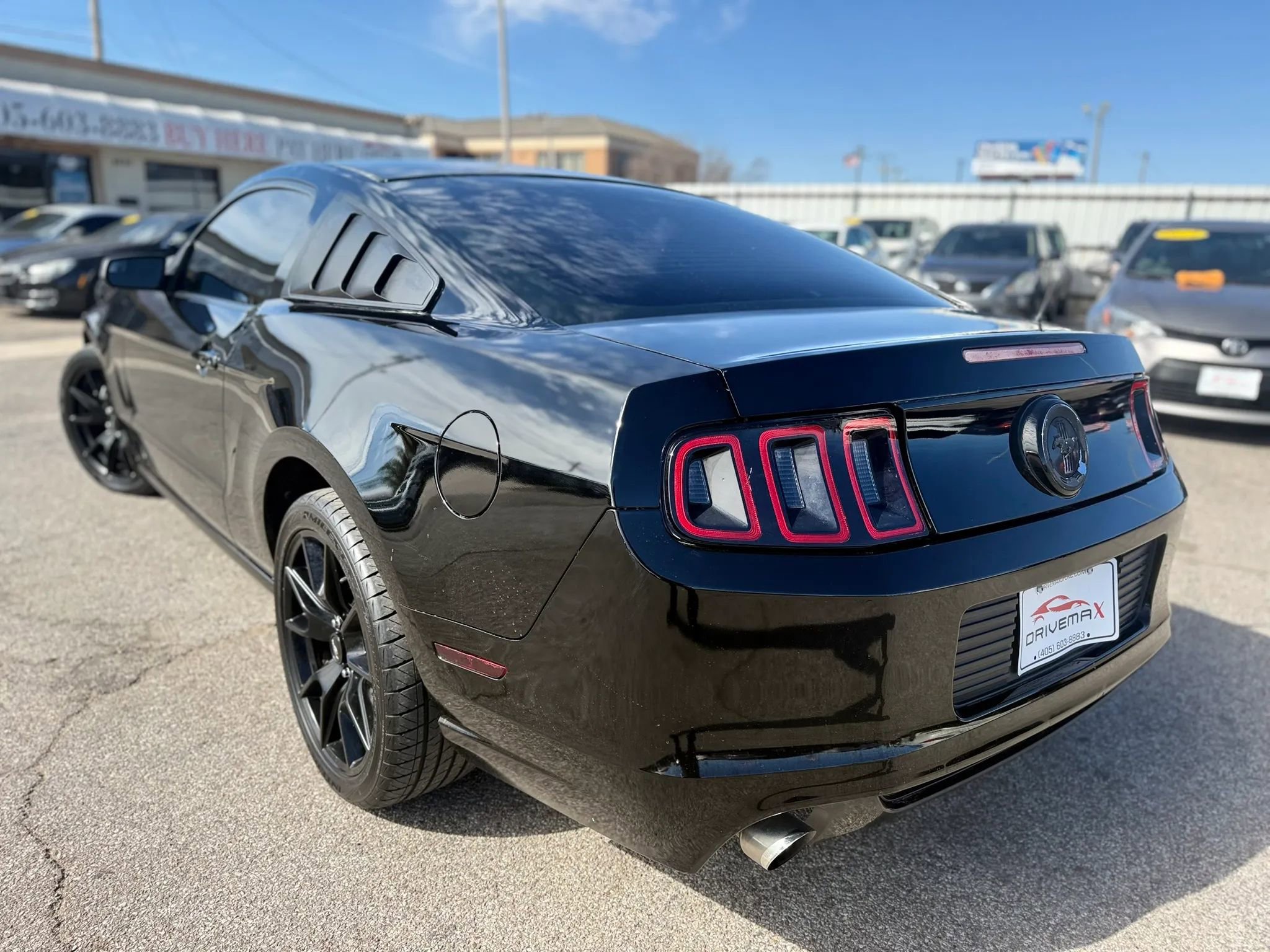 Used 2014 Ford Mustang Coupe RWD image 7