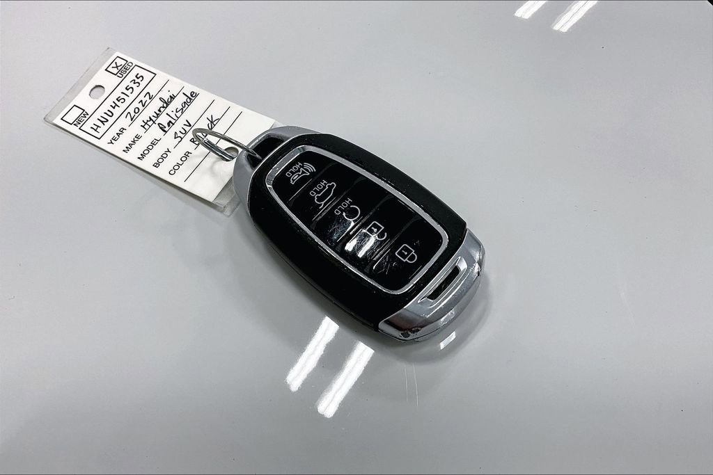 Used 2022 Hyundai Palisade Calligraphy w/ Cargo Package image 13