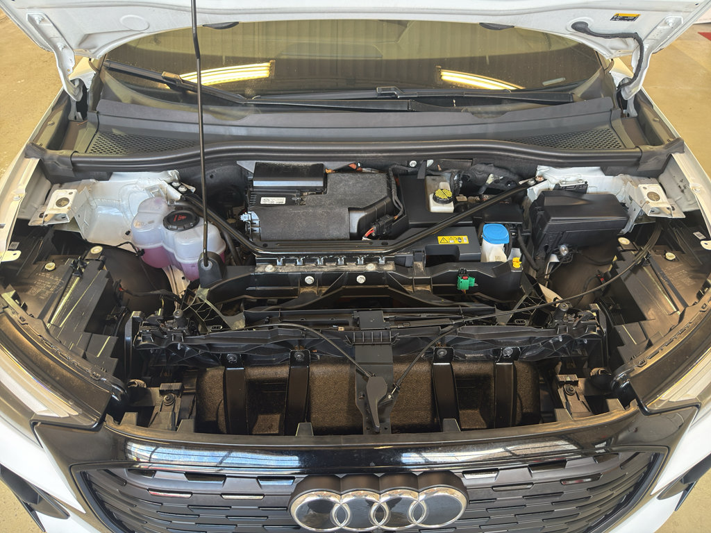 Used 2022 Audi Q4 e-tron Premium Plus AWD/4WD image 34