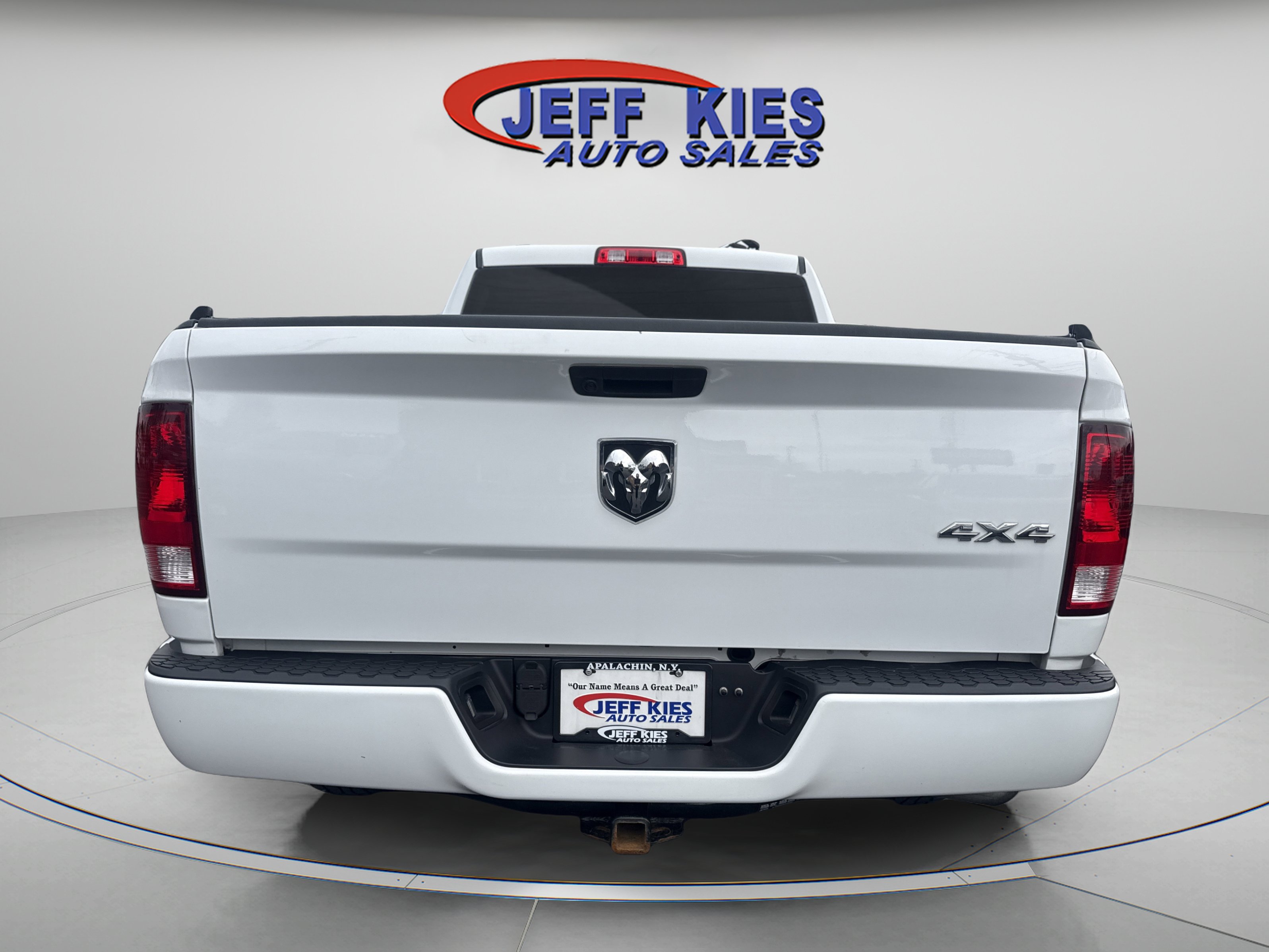 Used 2019 RAM 1500 Express AWD/4WD image 6