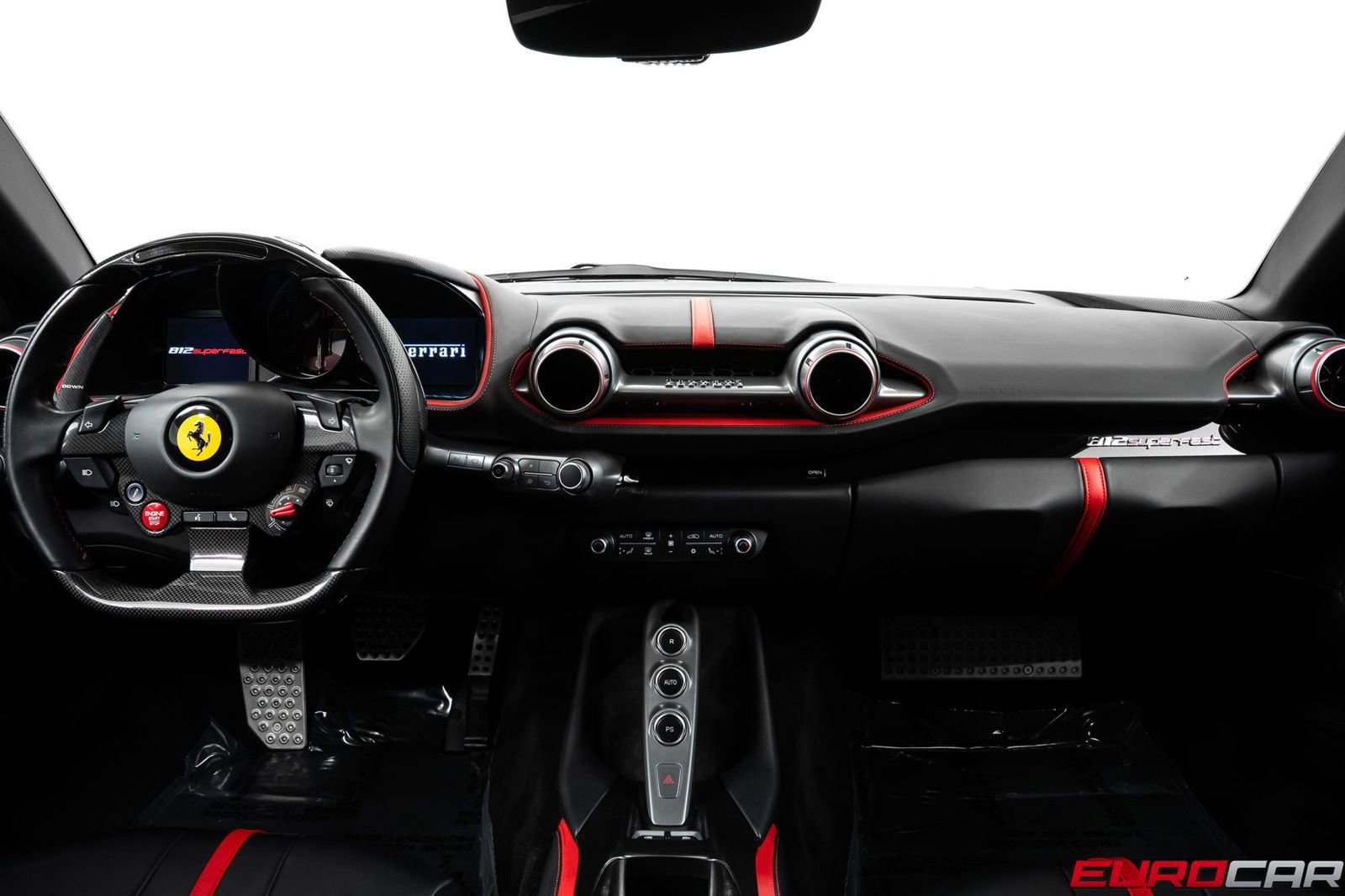 Used 2020 Ferrari 812 Superfast RWD image 25