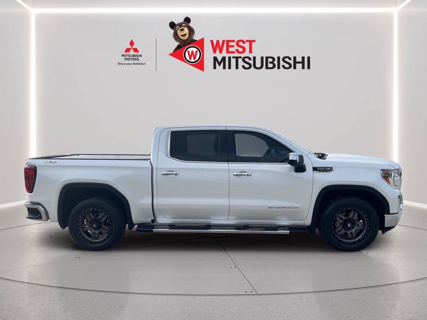 Used 2021 GMC Sierra 1500 SLT w/ SLT Convenience Package AWD/4WD image 6