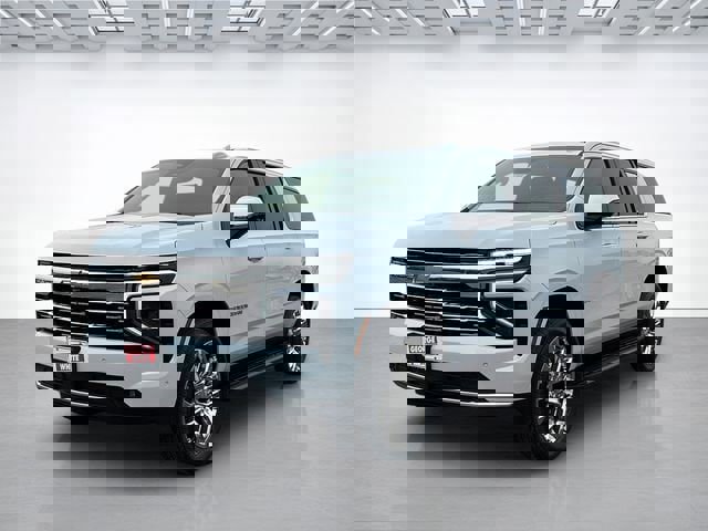 New 2026 Chevrolet Suburban Premier image 8