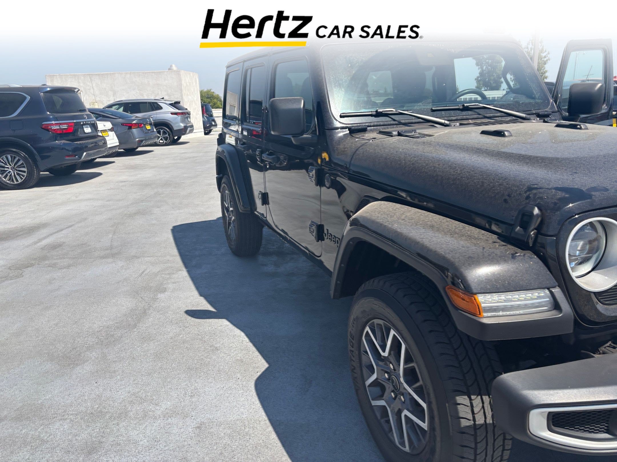 Used 2025 Jeep Wrangler Unlimited Sahara AWD/4WD image 1