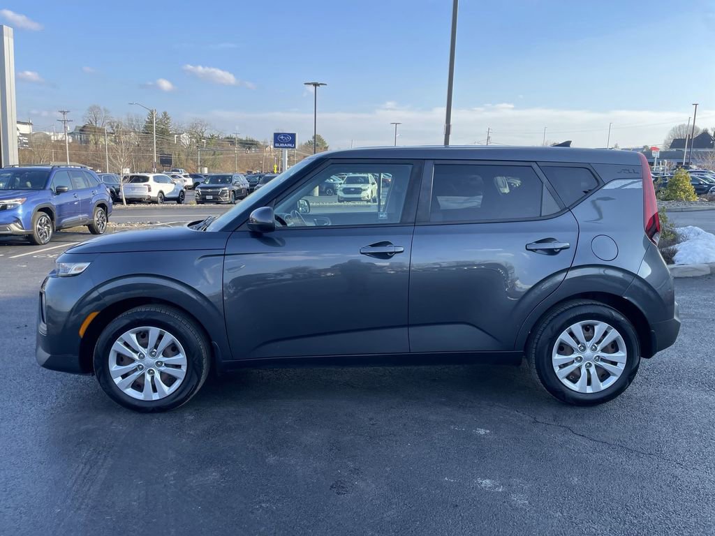 Used 2020 Kia Soul LX FWD image 3
