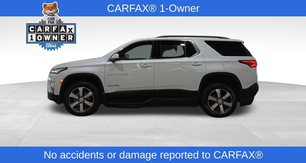 Used 2022 Chevrolet Traverse LT w/ LT Premium Package image 2