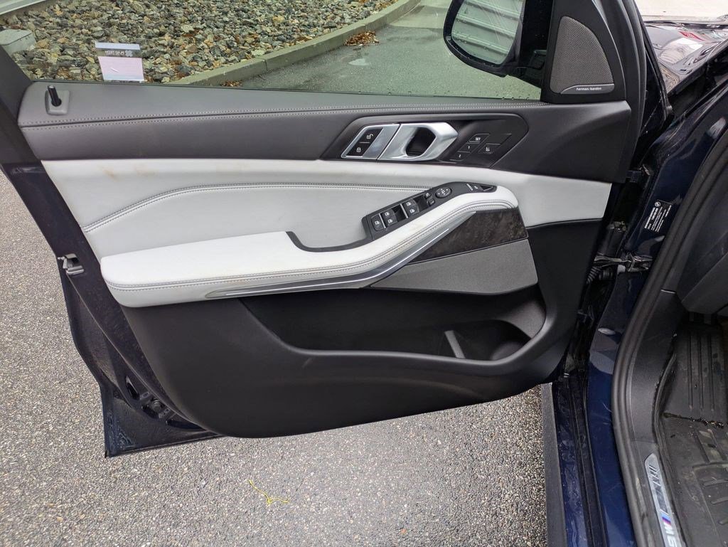 Used 2025 BMW X5 M60i w/ Climate Comfort Package AWD/4WD image 13