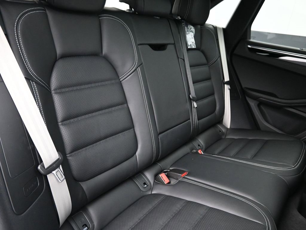 New 2025 Porsche Macan S image 22