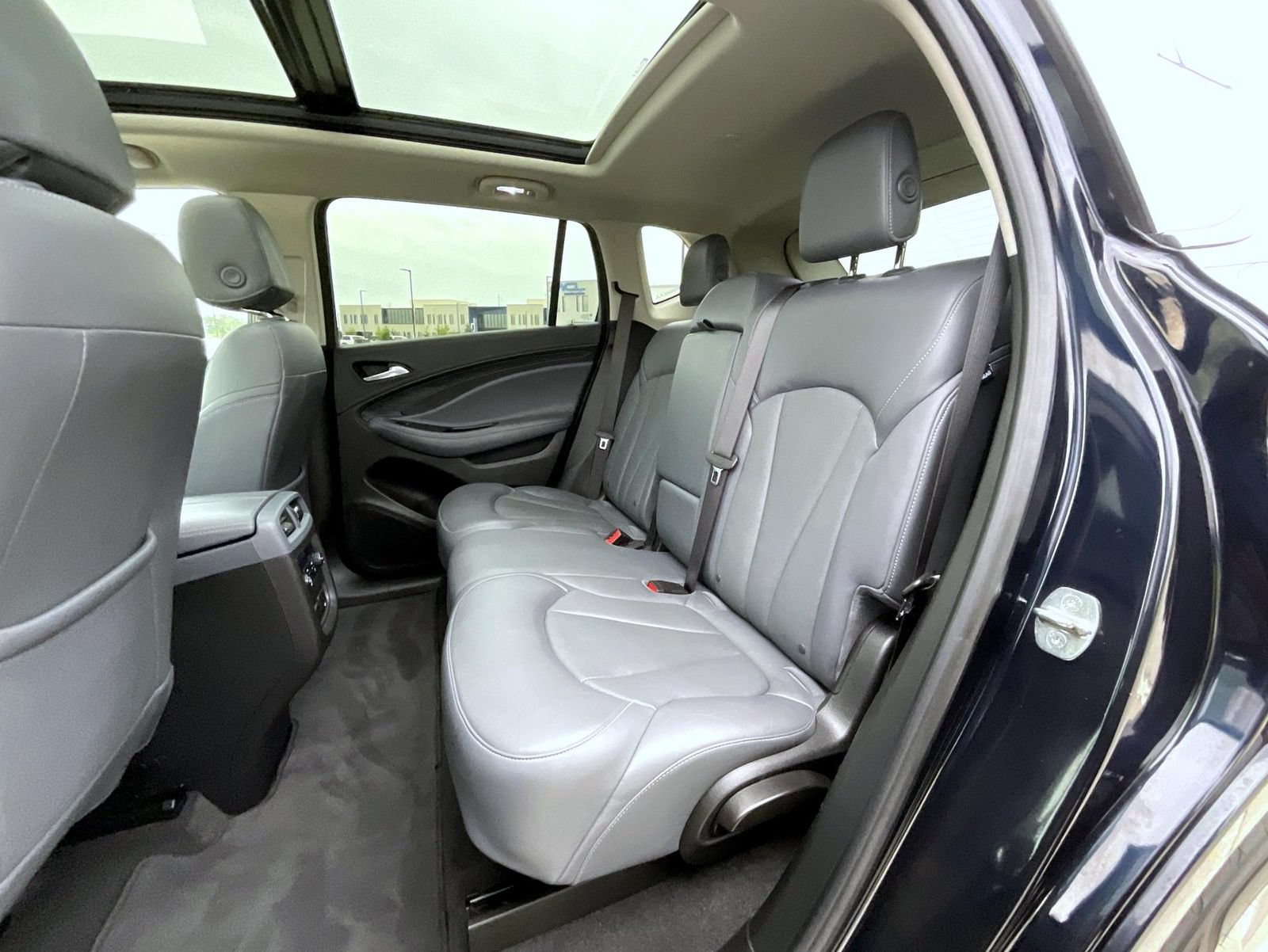 Used 2020 Buick Envision Essence AWD/4WD image 19