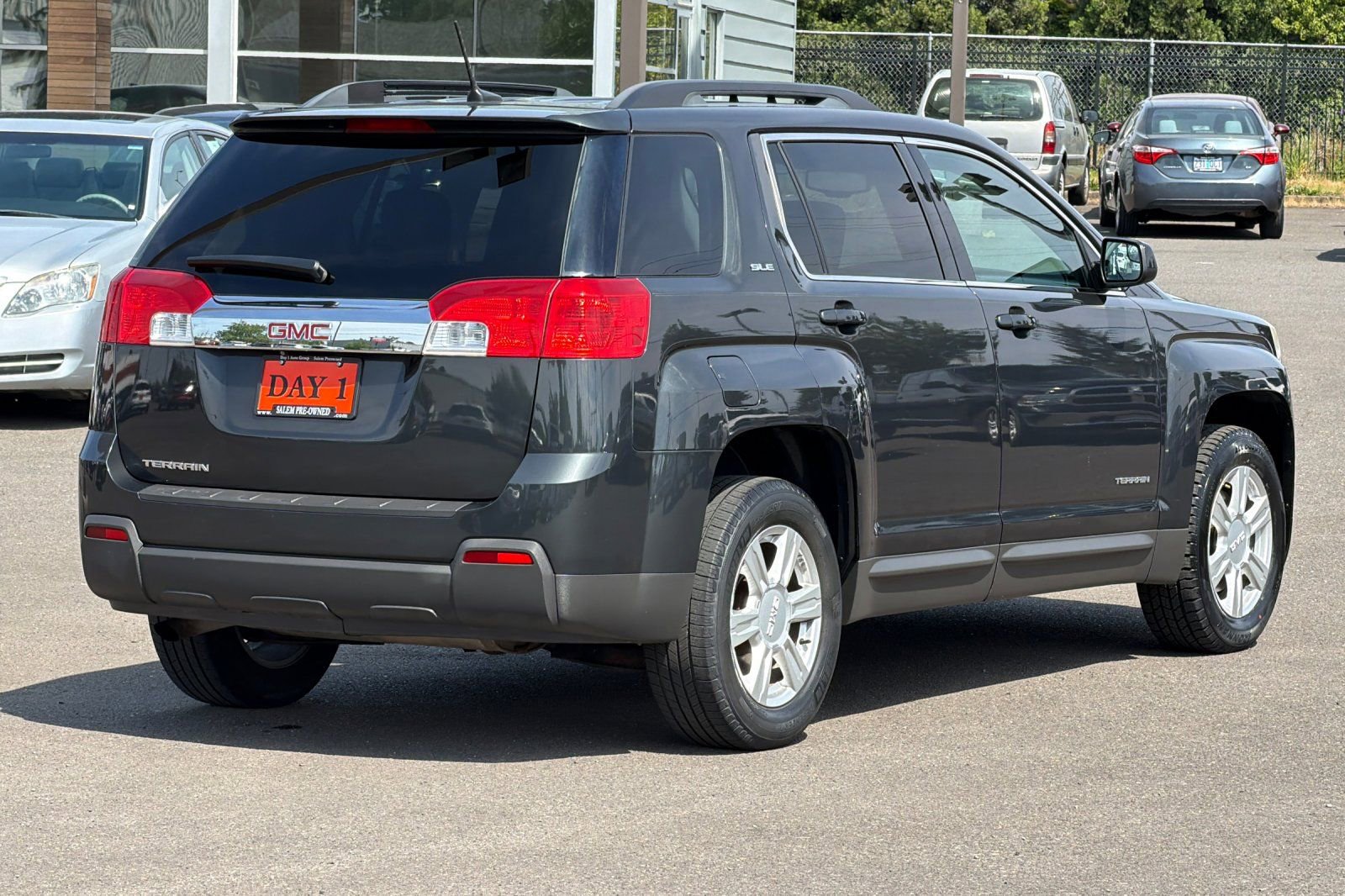 Used 2014 GMC Terrain SLE FWD image 5