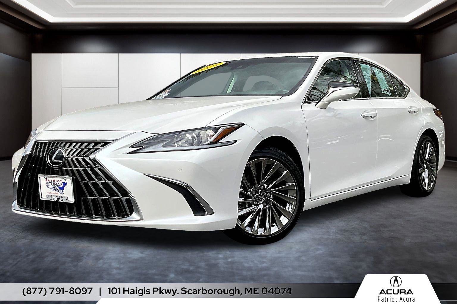 Used 2025 Lexus ES 300h w/ Luxury Package