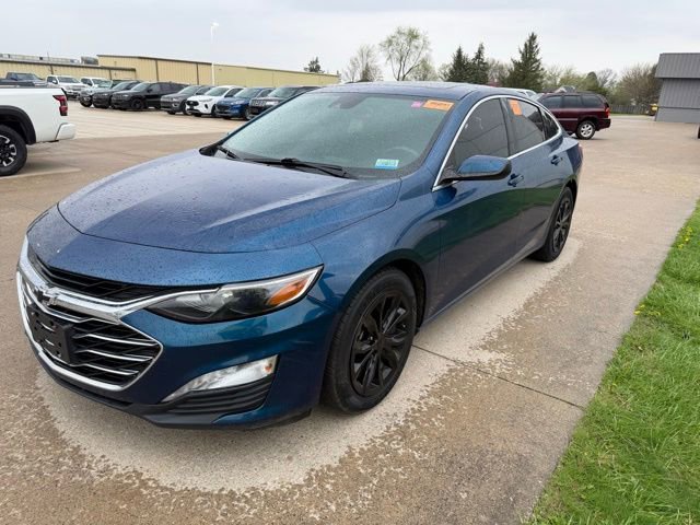 Used 2019 Chevrolet Malibu LT w/ LT Plus Package image 3