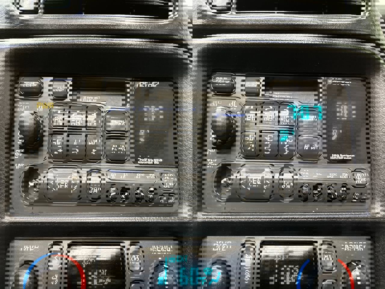 Used 2001 Chevrolet Corvette Convertible w/ Preferred Equipment Group2 image 15