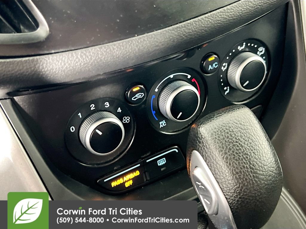 Used 2015 Ford Escape SE AWD/4WD image 9
