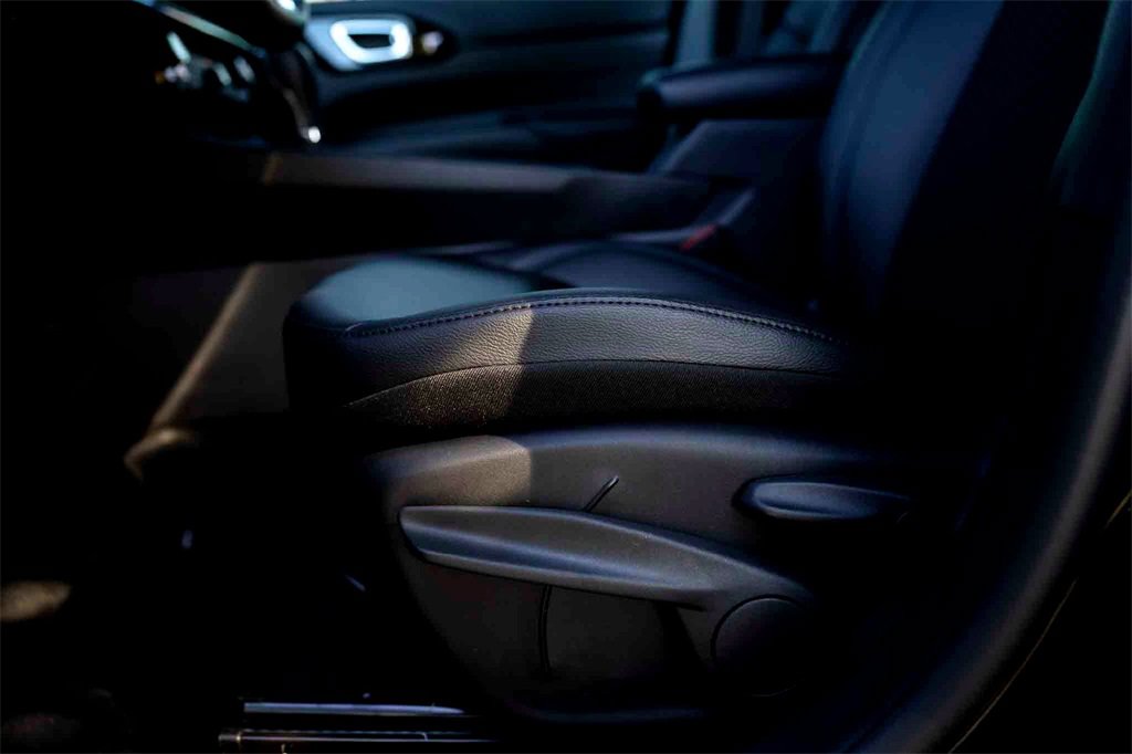 New 2026 Jeep Compass Latitude image 11