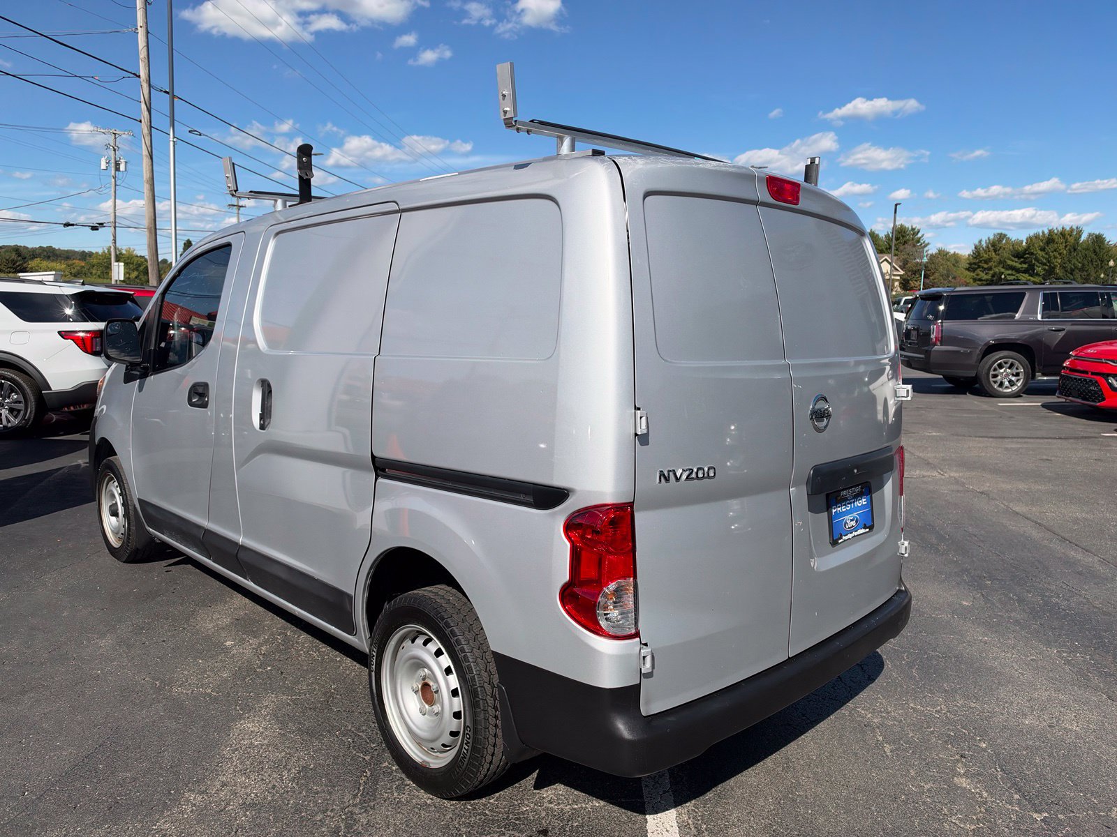Used 2019 Nissan NV200 S FWD image 4