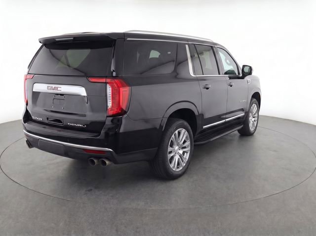 Used 2024 GMC Yukon XL Denali RWD image 4