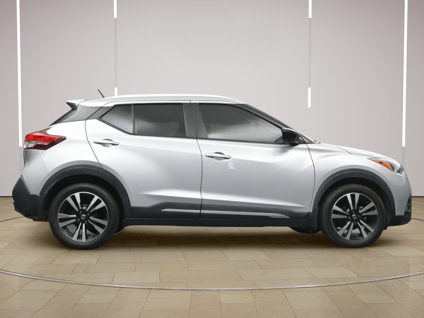Certified 2020 Nissan Kicks SR w/ SR Premium Package FWD image 24